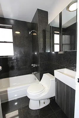Rented by Dynamik Realty | media 10