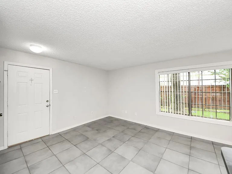 2750 Holly Hall St #911 — Photo 8