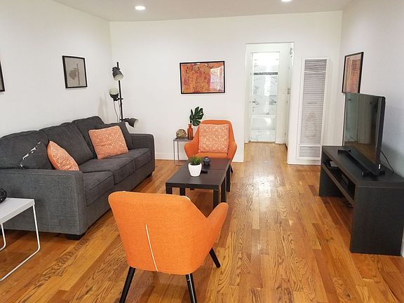 2nd image of 1336 N Citrus Ave APT 1