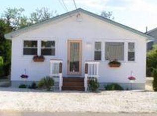 220 W 6th St, Ship Bottom, NJ 08008