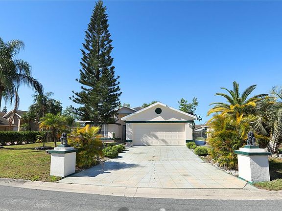 2nd image of 185 Coral Reef Cir