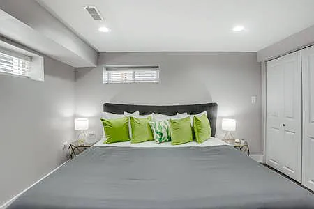 1610 W Waveland Ave #1 — Photo 12