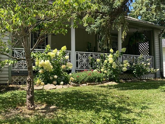 5th image of 1056 Rawson Pl