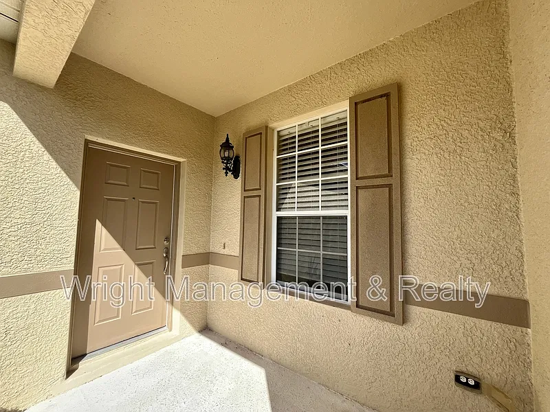 3 bed, 2.0 bath, 1876 sqft, $2,100 — Photo 4