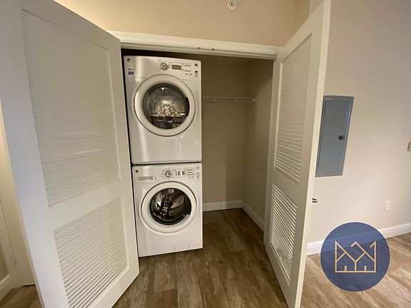 3rd image of 1771 SE 17th St #604