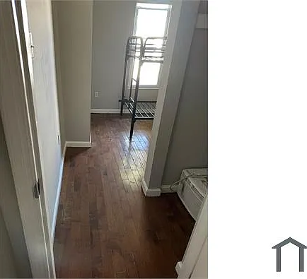 221 S Alden St — Photo 10