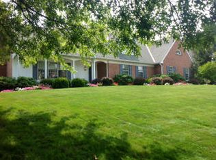 1170 Oakmont Dr, Lancaster, PA 17601