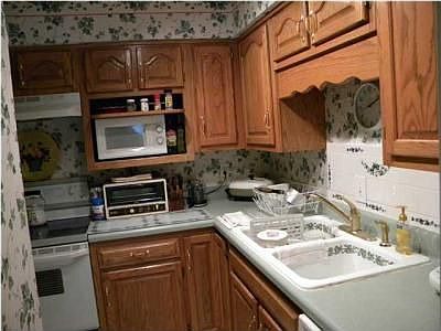 5th image of 1414 Continental Dr APT 210