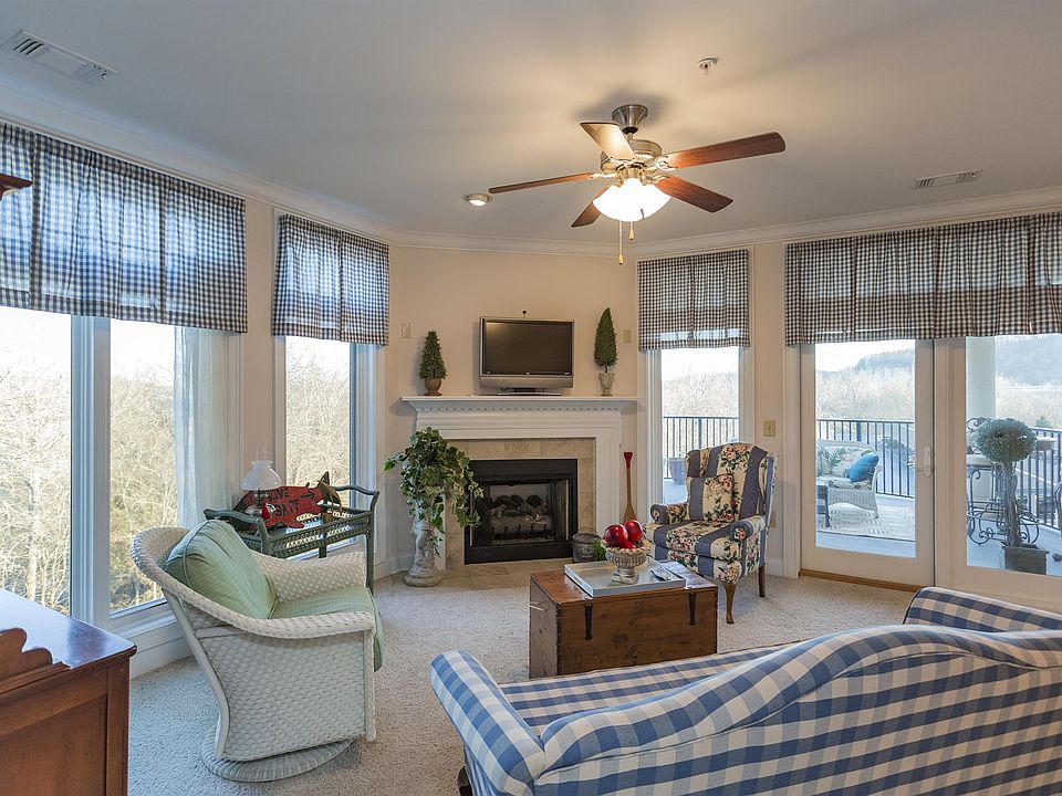 1st image of 400 Warioto Way APT 403
