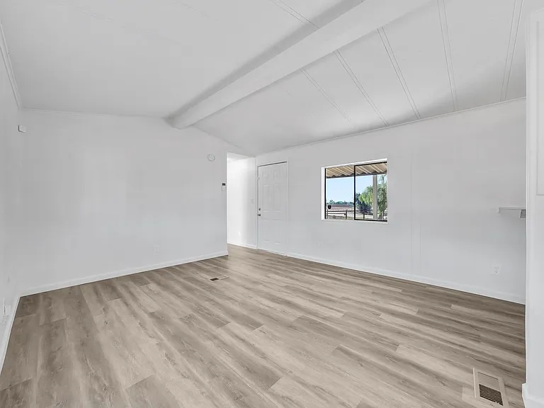 22450 Norris Ln — Photo 7