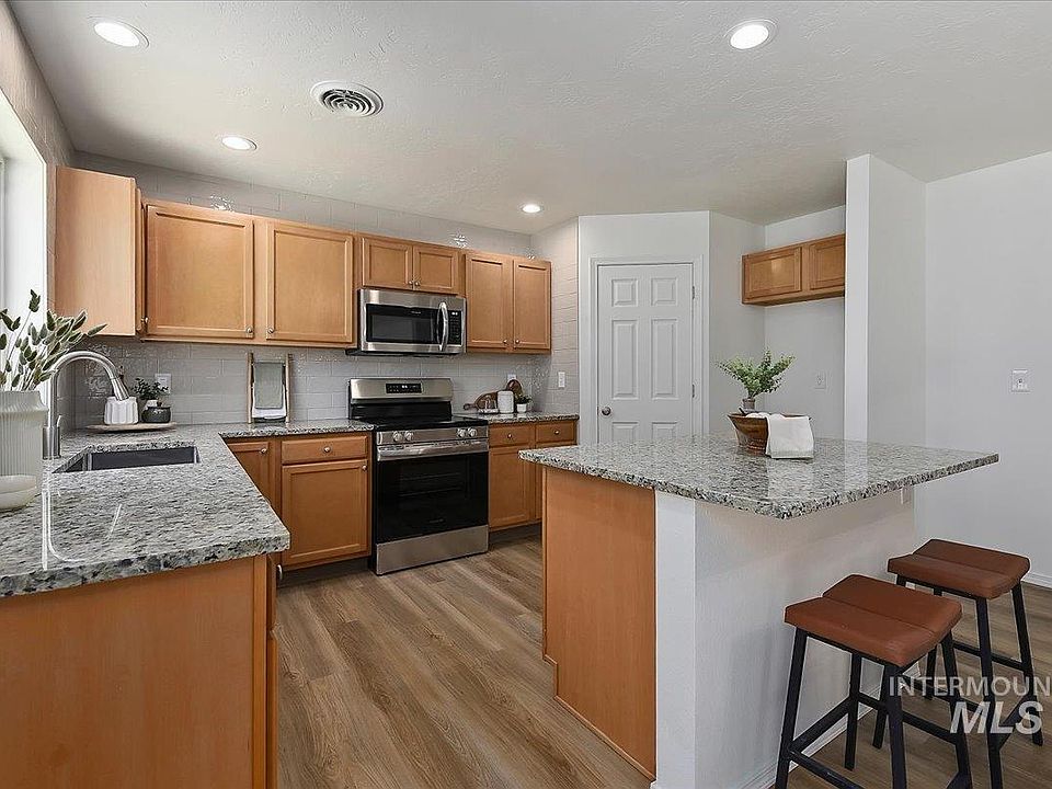 8196 W Grubstake St, Boise, ID 83709 | Zillow