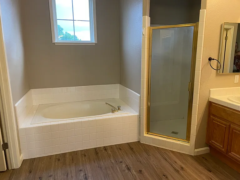 702 Quail Run Cir — Photo 30