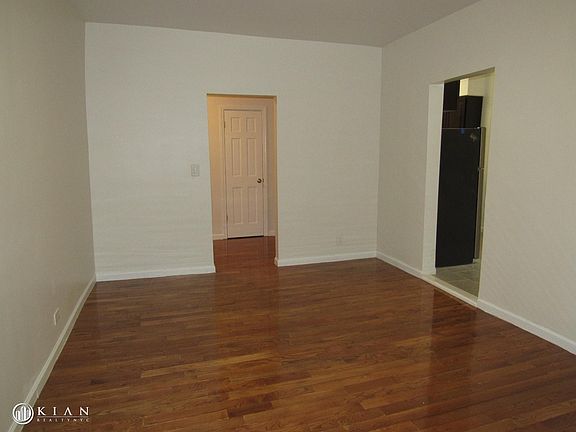 4th image of 15110 35th Ave APT A