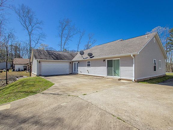 5th image of 308 Diamondhead Dr