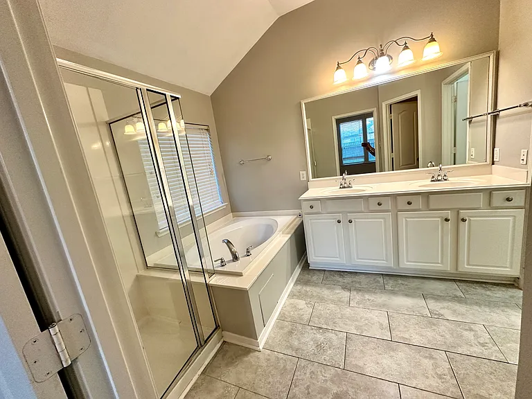14118 Seagler Springs Ln — Photo 9