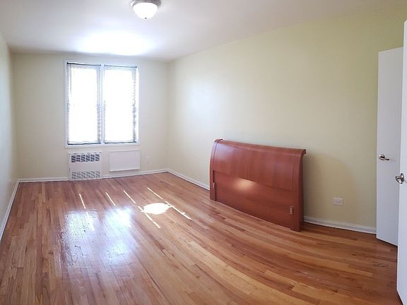 5th image of 2355 E 12th St APT 2K