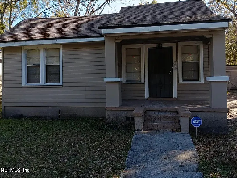 1770 W 10th St — Photo 1