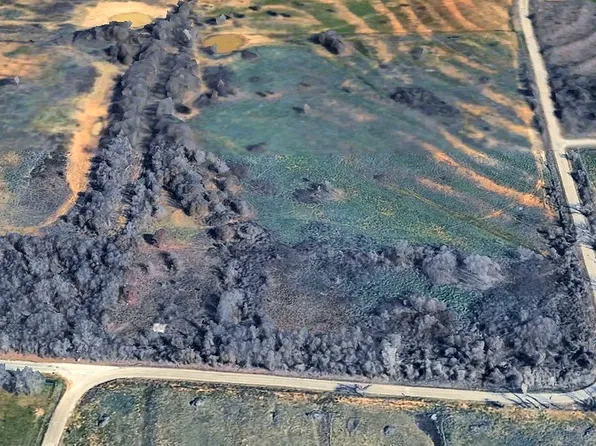 890 Clover Dr, Poolville, TX 76487