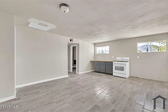 8827 Mount Elbert Dr — Photo 11