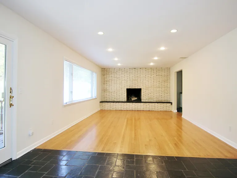 16 Fado Ln — Photo 13
