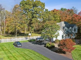 34 Partridge Dr, Blairstown, NJ 07825