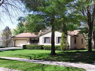 2414 Canterbury Rd, Madison, WI 53711