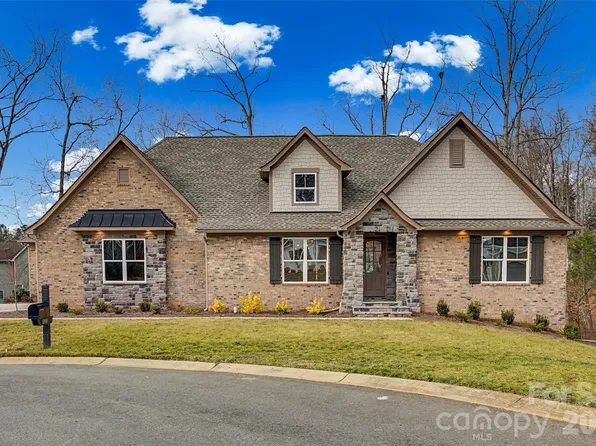 2069 Landry Ln, Rock Hill, SC 29732