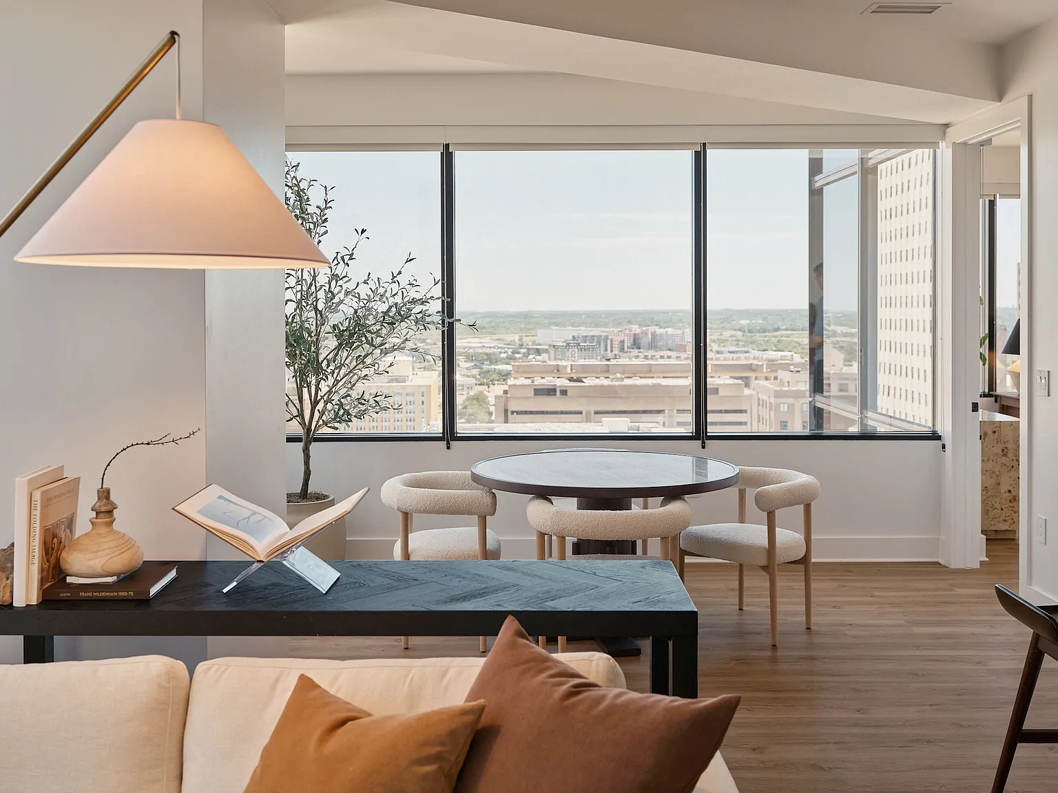 Peridot Residences — Photo 1