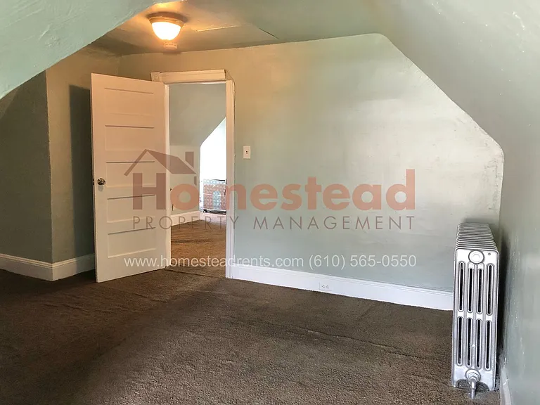 510 Macdade Blvd — Photo 8