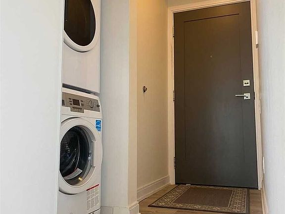 4th image of 42 Charles St E #3701
