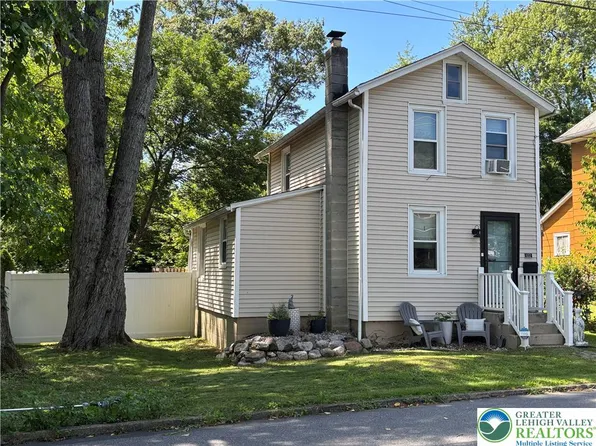 122 Washington St, Wind Gap, PA 18091