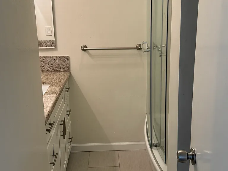 Bathroom with Tub