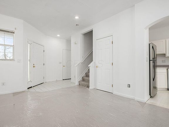 5th image of 2577 Rustling Oak Blvd