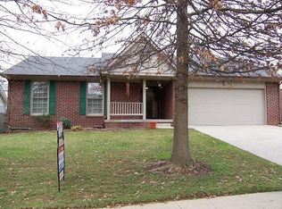 951 Charwood Dr, Lexington, KY 40515