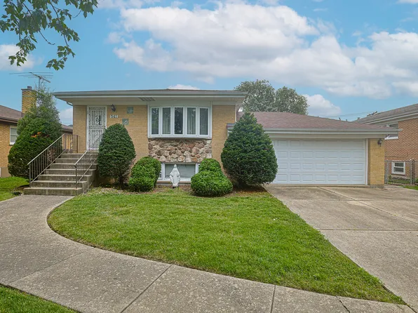 541 N Willow Rd, Elmhurst, IL 60126