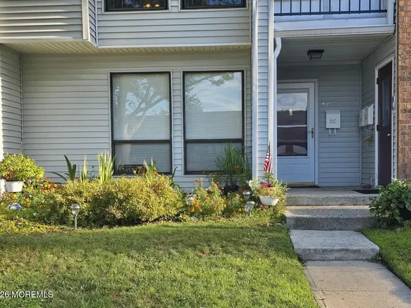 5C Twin Rivers Dr Unit C, Hightstown, NJ 08520