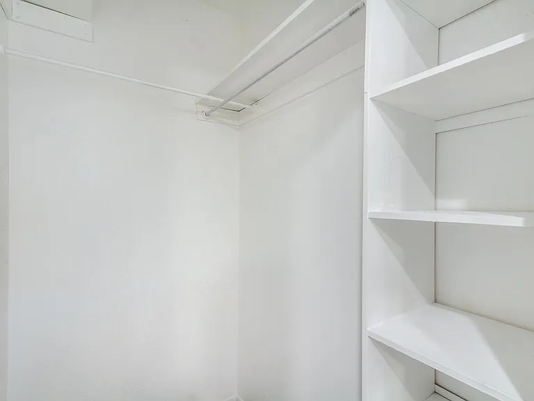 1440 W La Jolla Dr — Photo 20