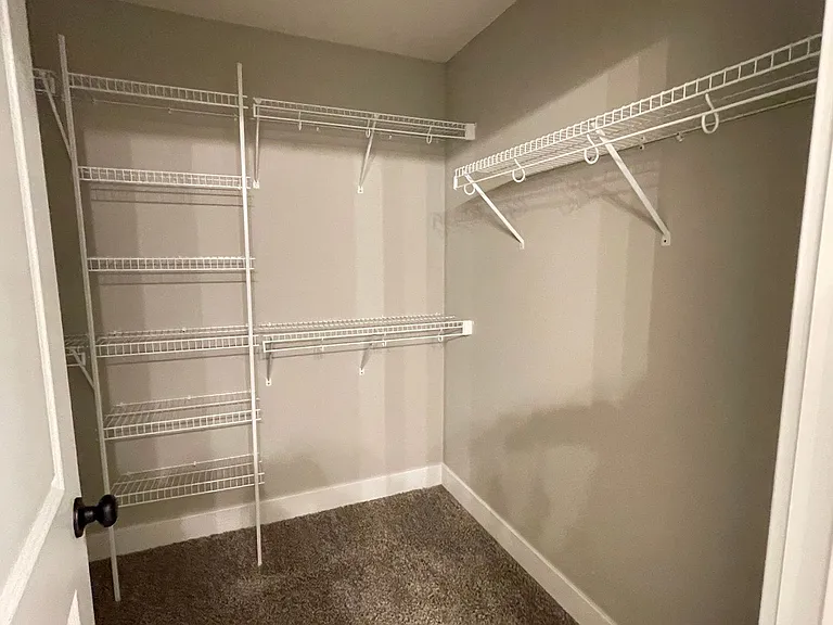 6002 S Iris Ln — Photo 11