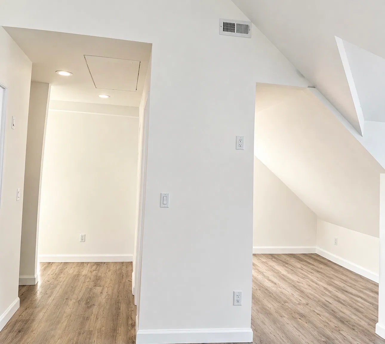 1 bed, 2977 sqft, $2,100 — Photo 4