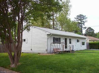 1313 River Oaks Dr, Norfolk, VA 23502