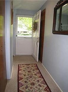4th image of 17489 Parker Ave