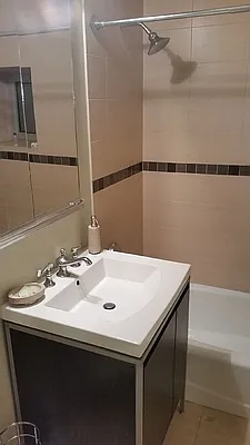 Rented by Bahar Management | media 24