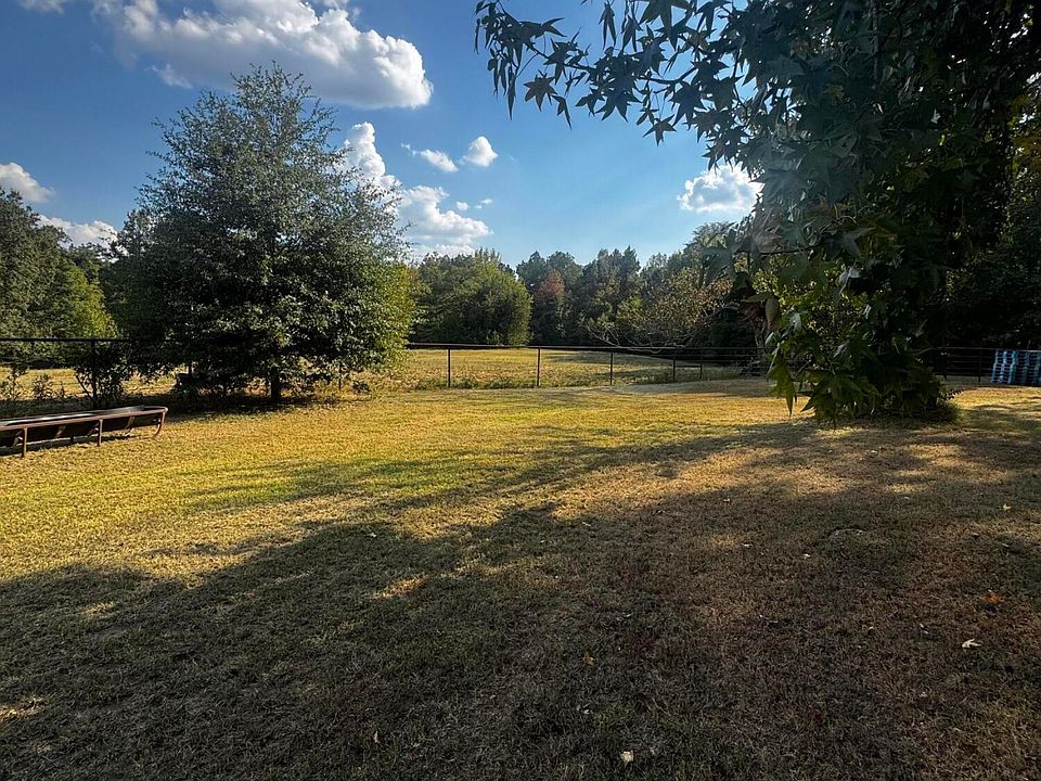 1st image of 8507 Airport Rd E
