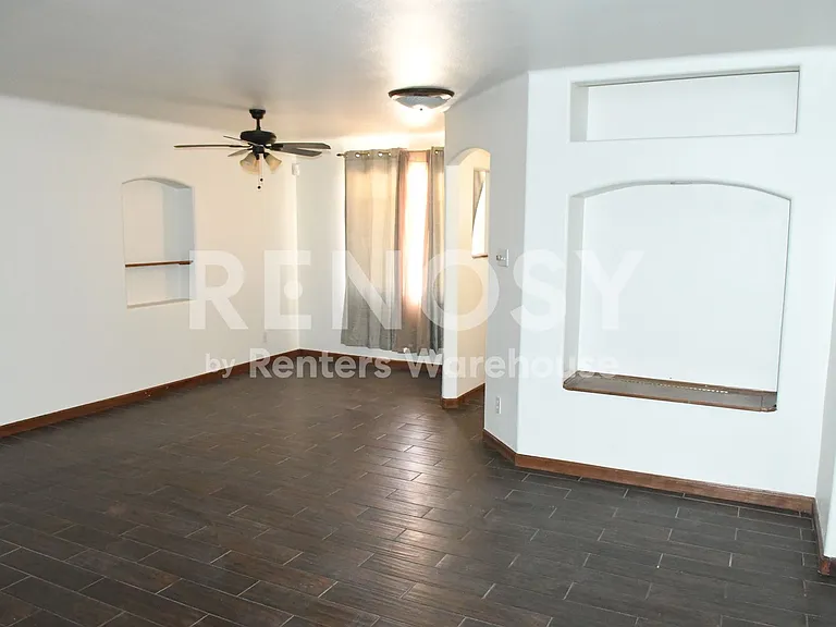 325 W Highland Ave — Photo 28