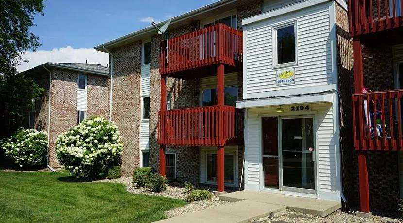 2104 Rainbow Ave