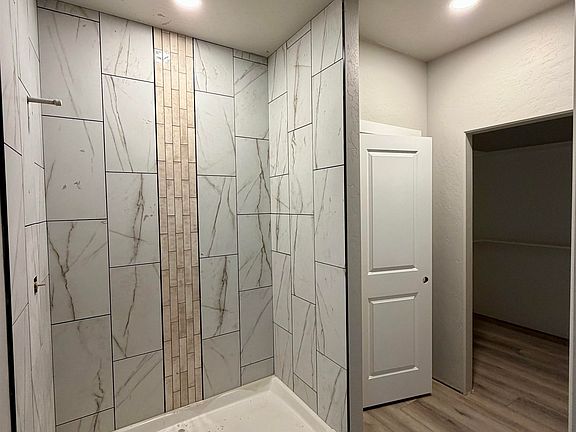 4th image of 1753 Rusty Rivet Rd