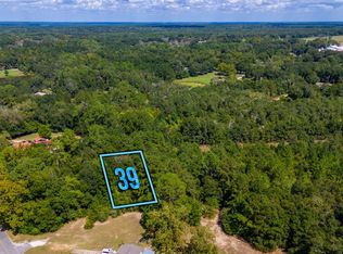 39 Cannon Dr, Laurel Hill, FL 32567