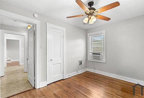 4th image of 6748 Crest Ave APT 2E