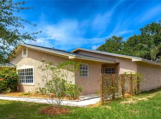 8206 Volusia Pl, Temple Terrace, FL 33637
