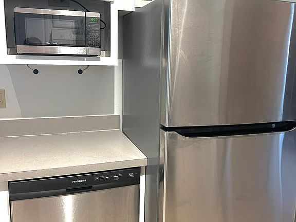 5th image of 10000 Gate Pkwy N APT 1225